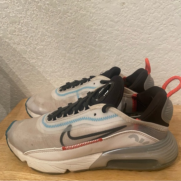 Nike Air Max 2090 Sneakers - White, Black, Red - Picture 2 of 6